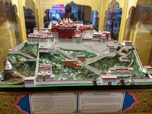 Himalayan Tibet Museum