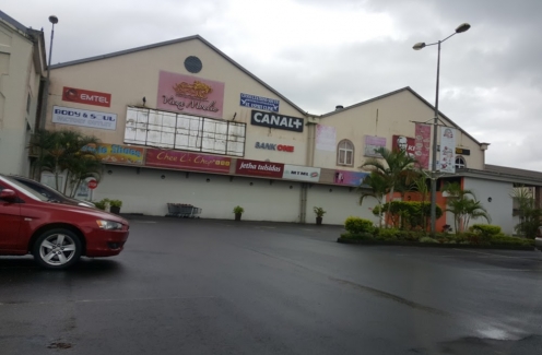 Vieux Moulin Shopping Centre