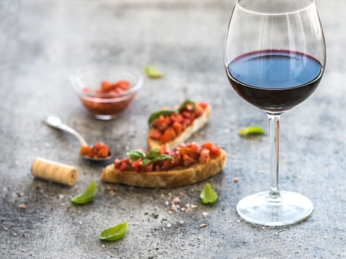 Gourmet food and wine /wine and cava tours