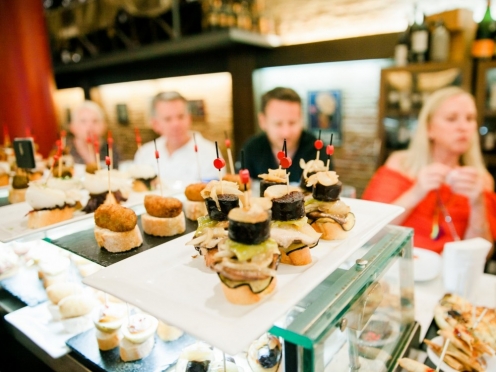 Evening Tapas Experience with drinks [ Vegetarian options available]