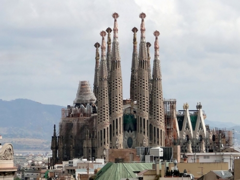 Best of Barcelona all important places including skip the line La Sagrada Familia [6 hours]