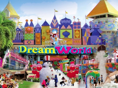 Dream World with snow park with lunch and transfers. [all 4 theme parks included]