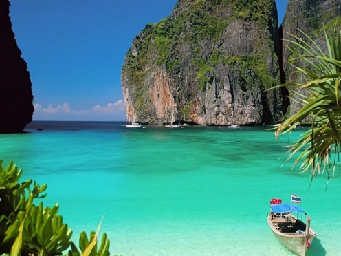 Day tour to Phi Phi and Maya Bay , Khai islands from Phuket with lunch and transfers
