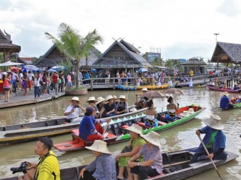 Pattaya Floating Market 