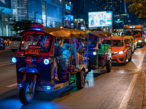 Bangkok Night Ride in Tuk Tuk 