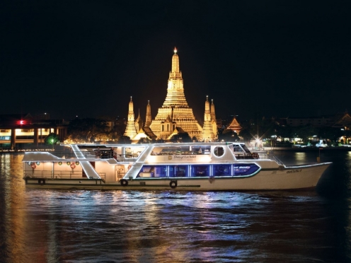 Cruise with dinner and sightseeing