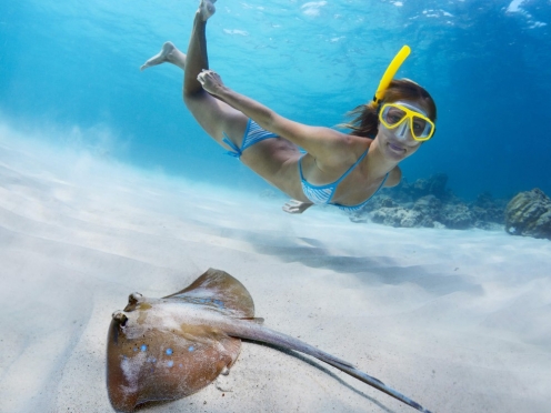 Full day snorkelling and island hopping trips from Phuket