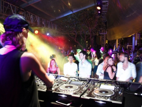 Deejay Club or Pyramid Club.