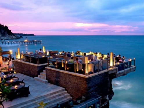 Rock Bar in Ayana Resort.