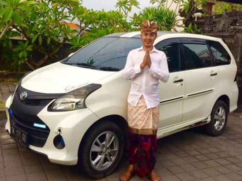 Private customised tour with car & driver/guide