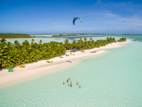 Des Deux Coscos Island with snorkelling , glass bottom boat and lunch.