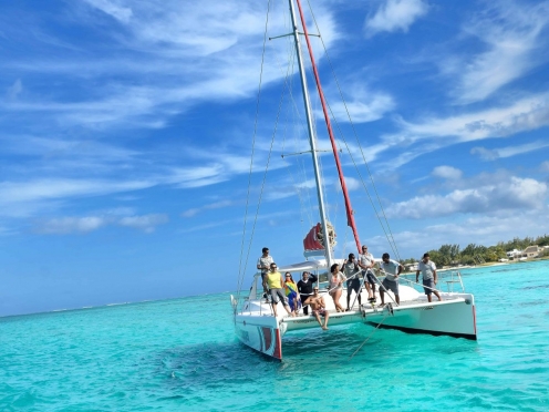 Catamaran Cruise Sailing at Isle Aux Cerf with lunch and snorkel.