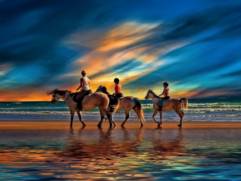 Private Romantic Horse riding at beach & Sunset