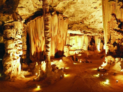 Knysna to Cango Caves Via Oudtshoorn Route 62 