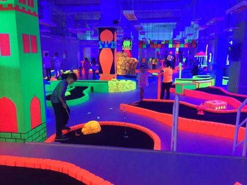 Glow in the dark miniature golf in Wafi Mall