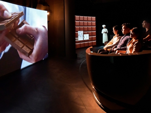 Chocolate factory tour or chocolate Adventure museum tour