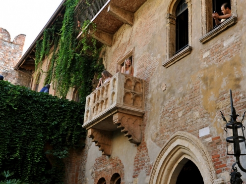 Verona & Lake garda day tour [ 12 hours]