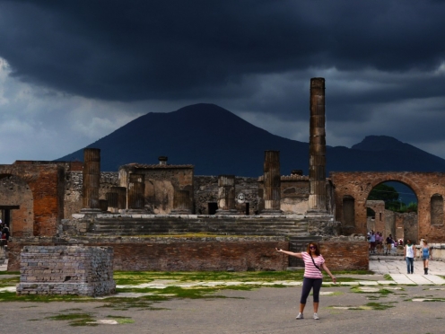 Herculanum Mt Vesuvius  & Pompeii ,wine tasting