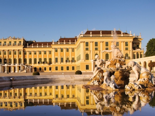 Schonbrunn Palace Evening dinner & Concert