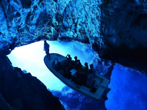 Speed Boat tour to Hvar & Blue cave