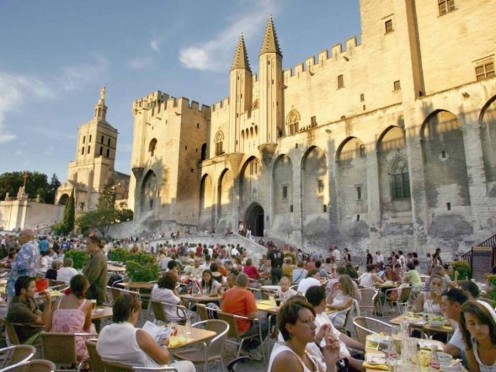 Avignon and Luberon Village Trip from Marseille