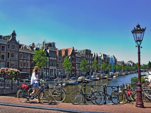Guided tours of walking and cycling Amsterdam