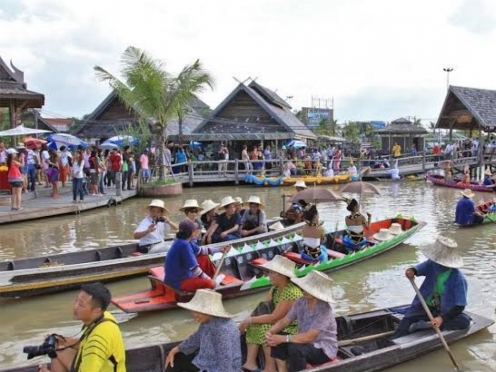 Pattaya Floating Market 