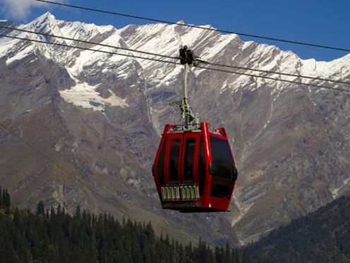 Solang Ropeway & Ski Centre 